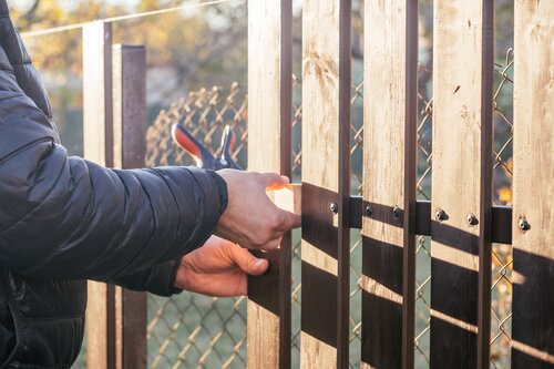 How To Fix A Broken Fence Post - Griffin Fence